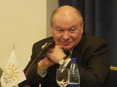 Егор Гайдар. Фото Антона Колесника, Каспаров.Ru (c) Егор Гайдар. Фото Антона Колесника, Каспаров.Ru (c)