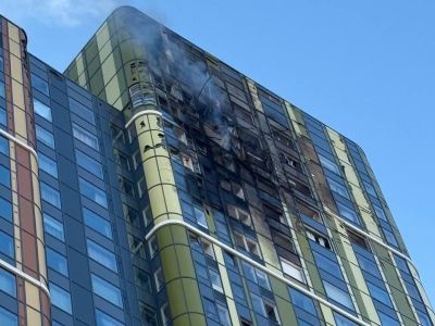 Атака на жилой дом. Фото: ekaterinburg.com Атака на жилой дом. Фото: ekaterinburg.com
